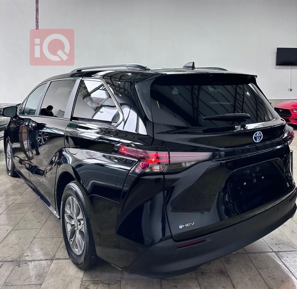 تويوتا سيينا